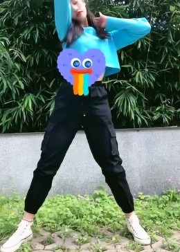 闪耀舞台的00后女孩舞蹈之旅