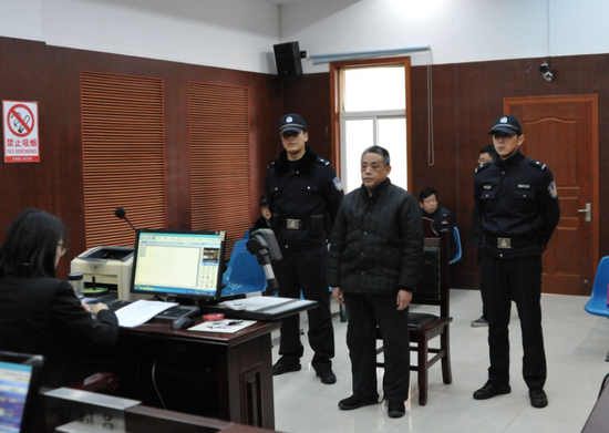 贵州纪委原副书记张平贪腐案，涉案金额达4772万受审纪实