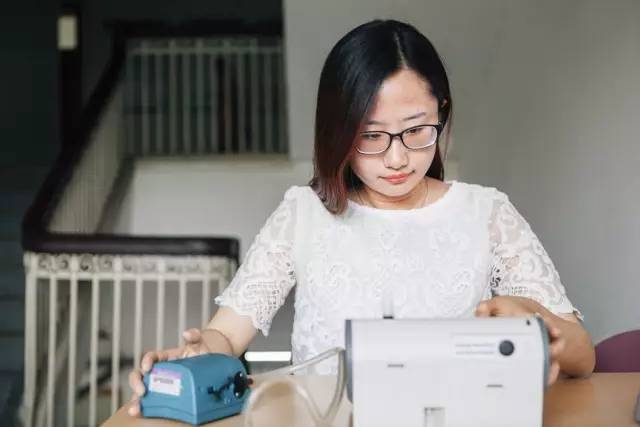 被顶替上大学的女律师回应转行