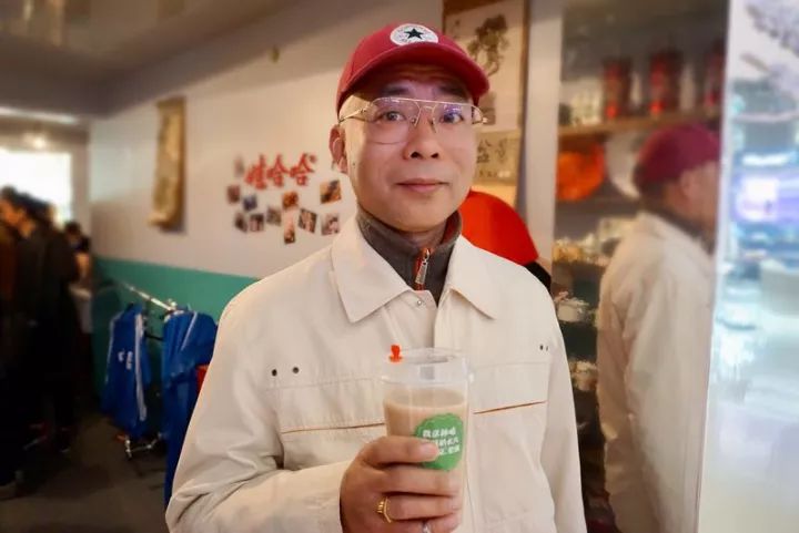 娃哈哈跨界创新，AD钙奶鞋的回应