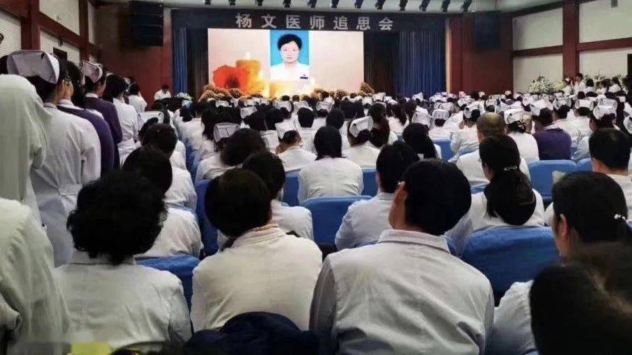 甲亢哥急切订票回中国的心路历程
