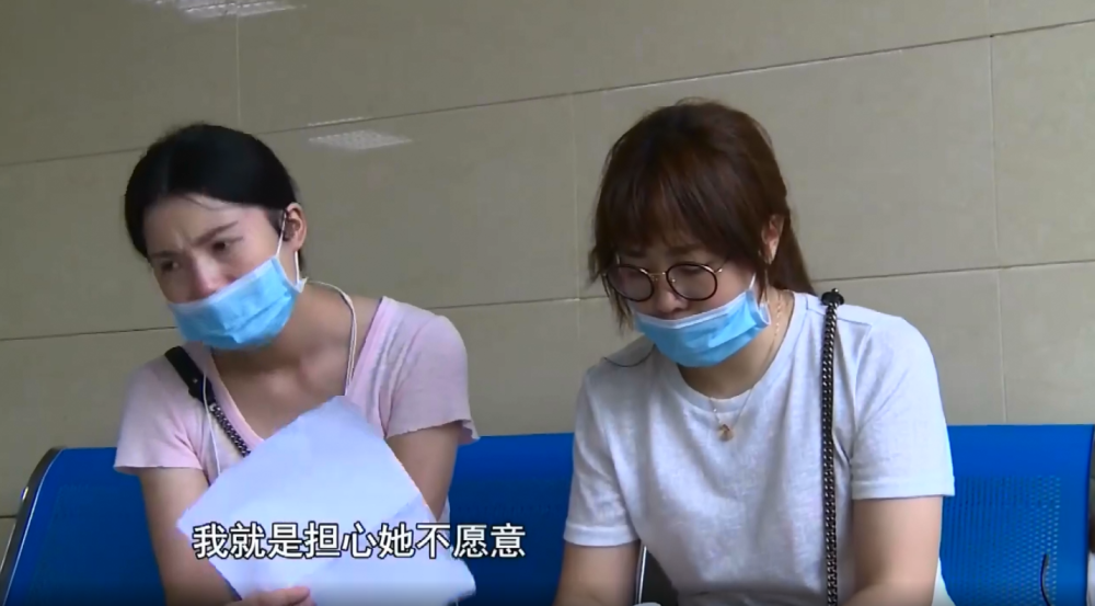 男子喝热水养生二十年，竟查出舌癌——警惕日常习惯与健康关系