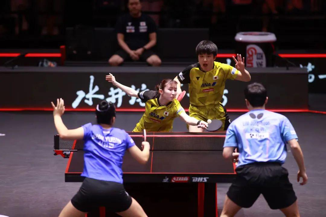 国乒男女对打，热血赛场上的激情碰撞