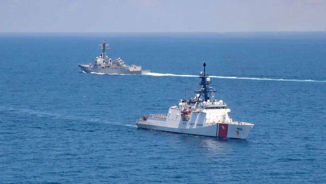 美舰过航台湾海峡，历史、现状及其影响