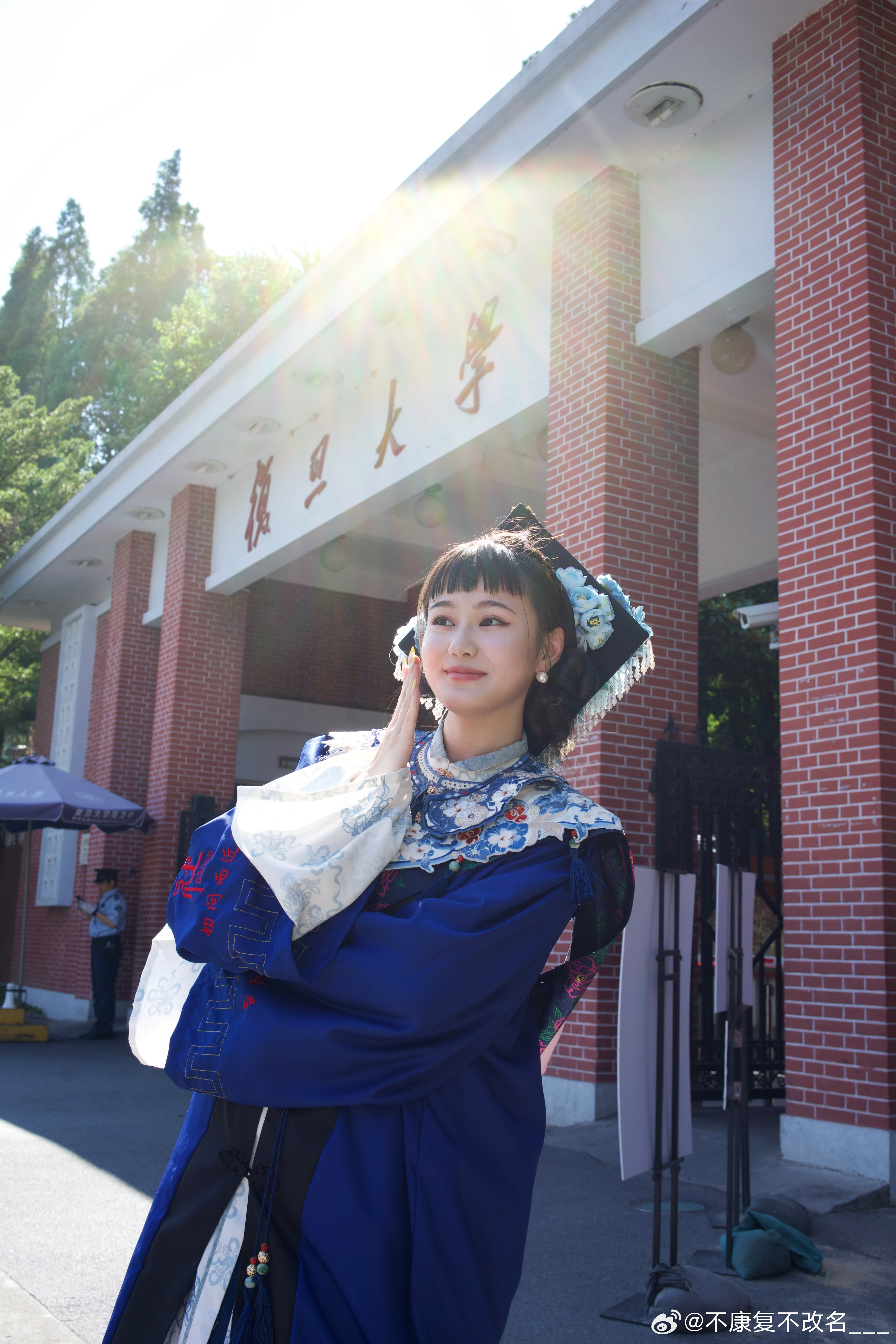 复旦大学抖音网红，校园新星璀璨闪耀