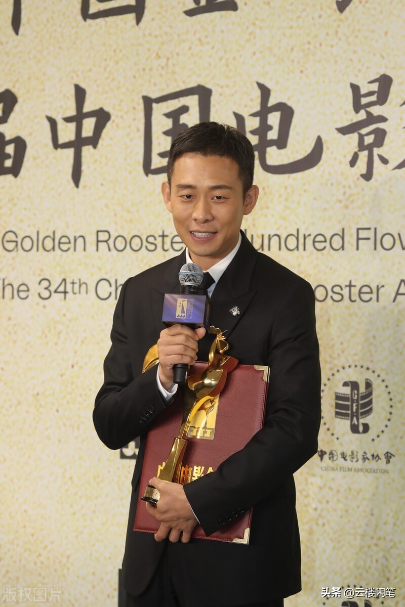 张译二封华表影帝，演技卓越，实至名归
