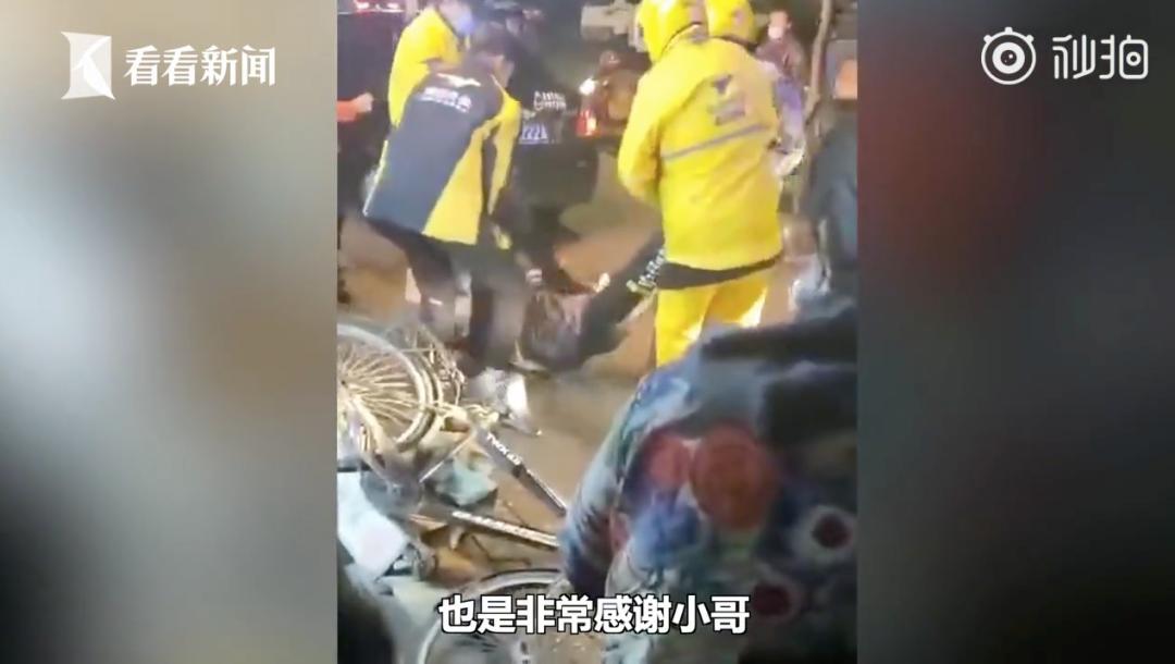 销售小哥救下女骑手，英勇之举背后的故事