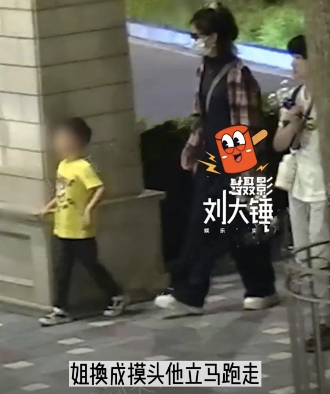 赵丽颖探望儿子，母爱满溢的瞬间
