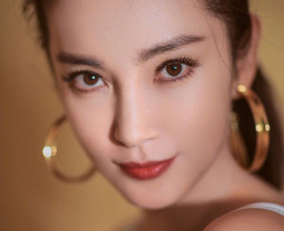 女生手机自动连上酒店WiFi被分手，背后的故事与启示