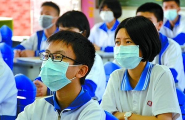 高中双休上课是否违规，多维度解读与探讨