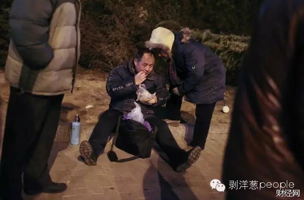 父亲意外身亡，生活因此改变