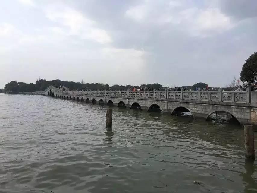 船舶靠岸是怎样航行的