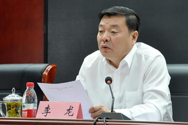 警钟长鸣，10名干部学习期间违规吃喝，其中一人不幸身亡