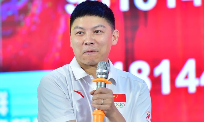 邱贻可爆料陈玘养猪经历，没养活几头？揭秘背后的故事
