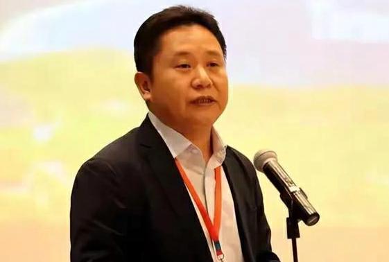 重磅！72岁梁万里因党内违纪被开除党籍，揭示内鬼真面目