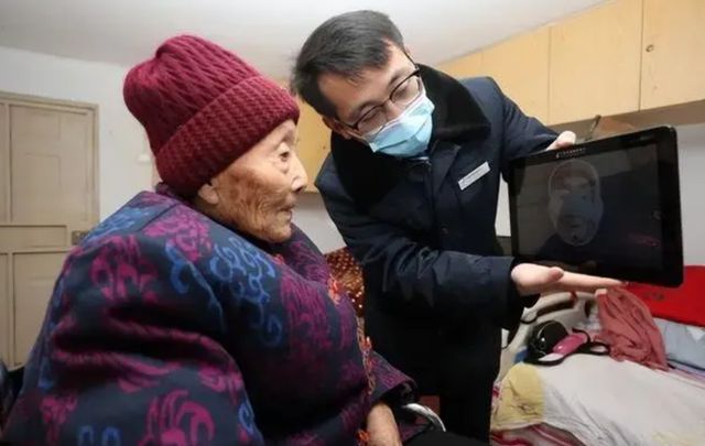 老人生病银行钱如何取出？全面解析取款流程
