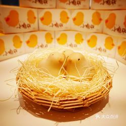 好利来回应面包上出现两只苍蝇乱飞事件，质量至上，真诚沟通