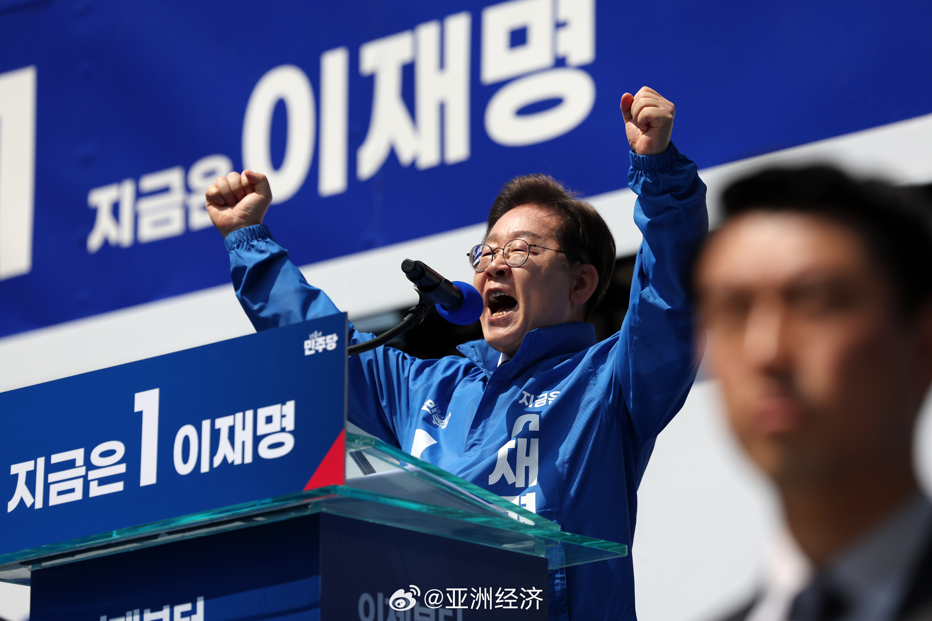 韩国大选惊现变数，一匹黑马横空出世
