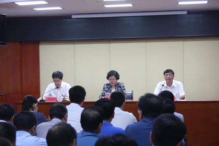 闫桂刚的信息，探索个人成就与影响力的多维视角