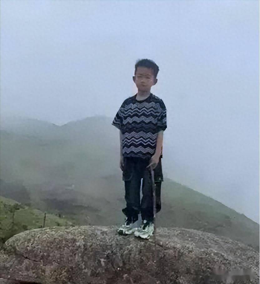 八岁男孩失踪32年，寻找失落的时光之谜