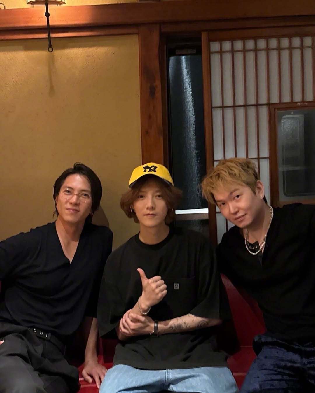 周杰伦晒与山下智久合照，跨越时空的音乐友情