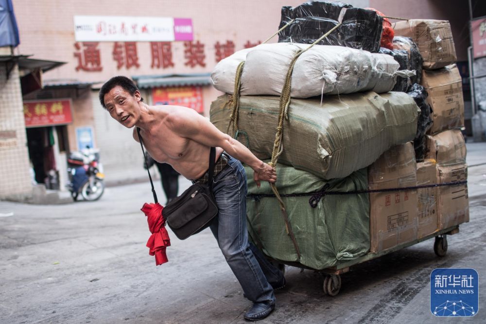 棒棒父亲收到儿子的独特礼物