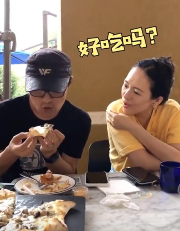 章子怡携9岁女儿醒醒亮相上影节，温馨亲子时刻引发热议