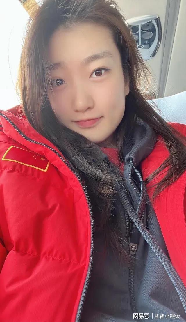 媒体人眼中的李梦离队真相，伤病阴霾下的体面和坚韧